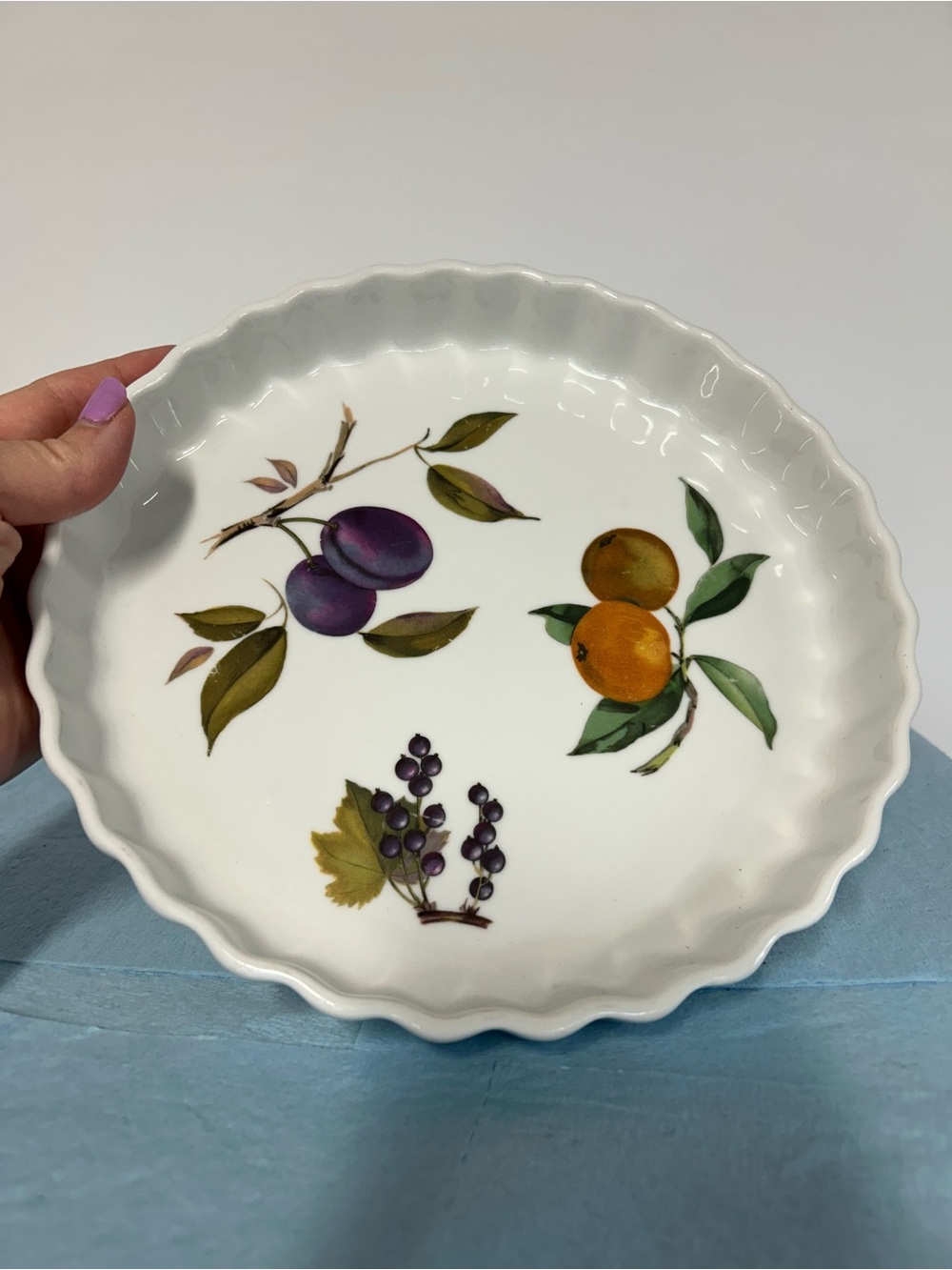 Royal Worcester White Scalloped Fruit Motif Serving Dish